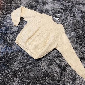 Abercrombie & Fitch off white/cream sweater